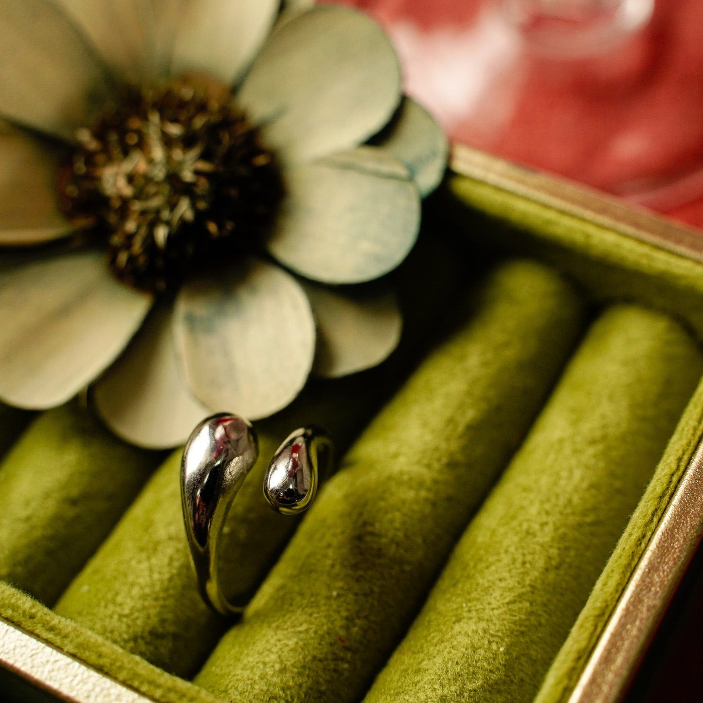 Rings Curve Ring
