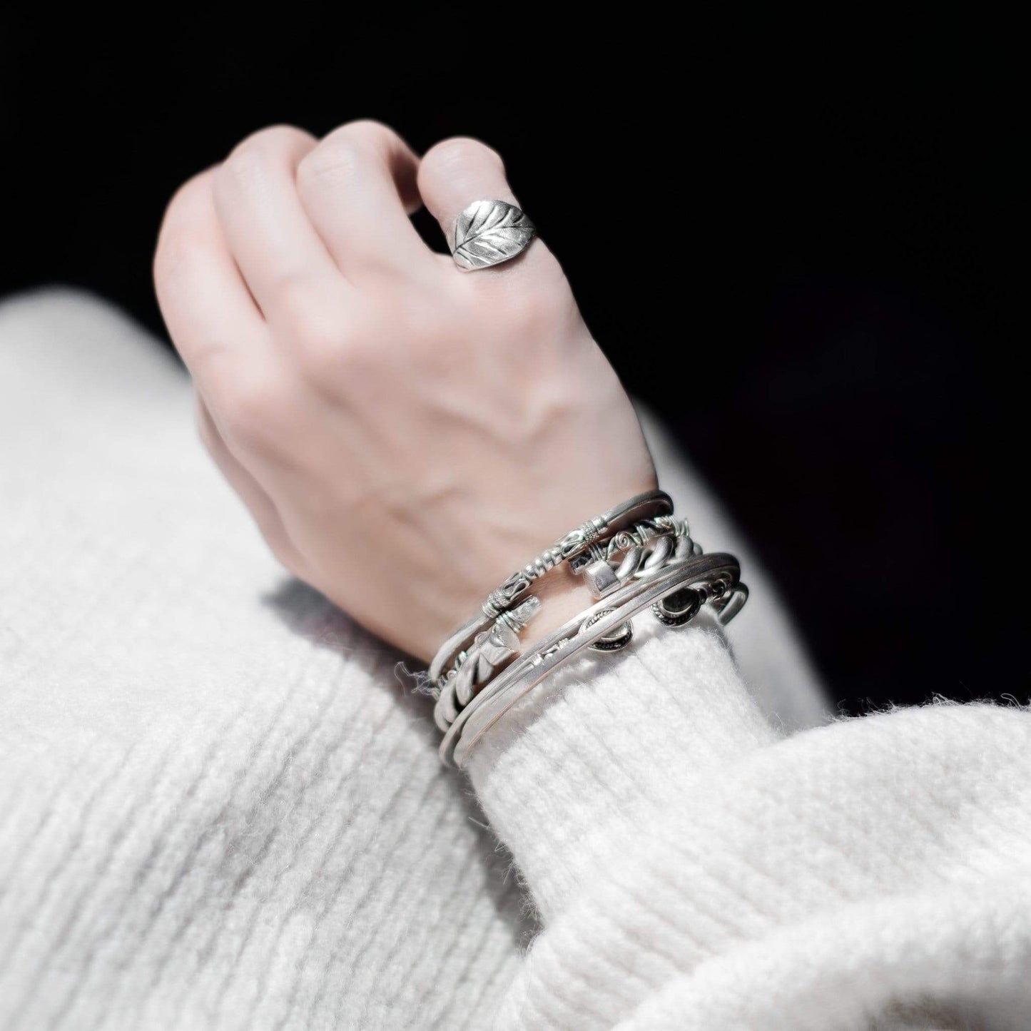 Magic Mangolia Ring