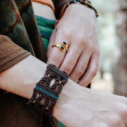 Shadow Bracelet