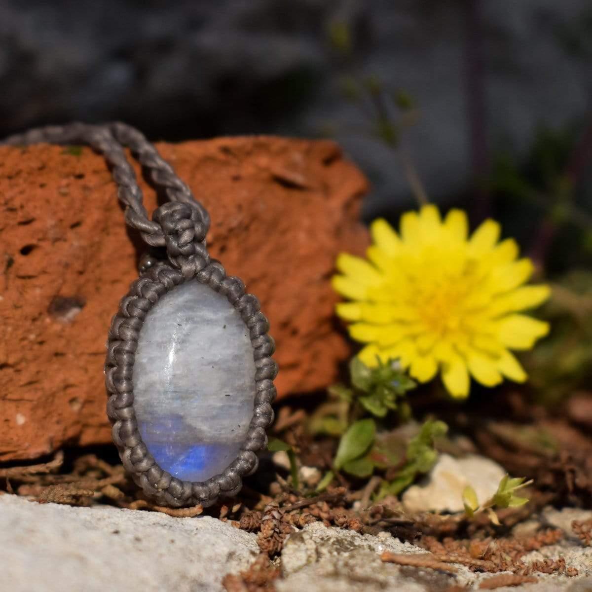 Macrame pedant Moonstone Pendant